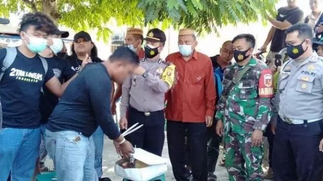 Warga Dapat Kiriman Roti, Saat Dibuka Isinya Narkoba