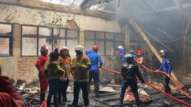 15 Kontrakan di Pasar Kemis Tangerang Terbakar, Diduga Akibat Korsleting Listrik