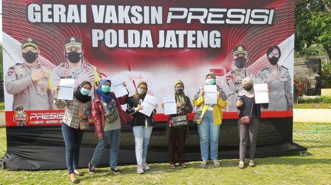 Gerai Vaksinasi Presisi Polda Jateng, Masyarakat Sambut Antusias