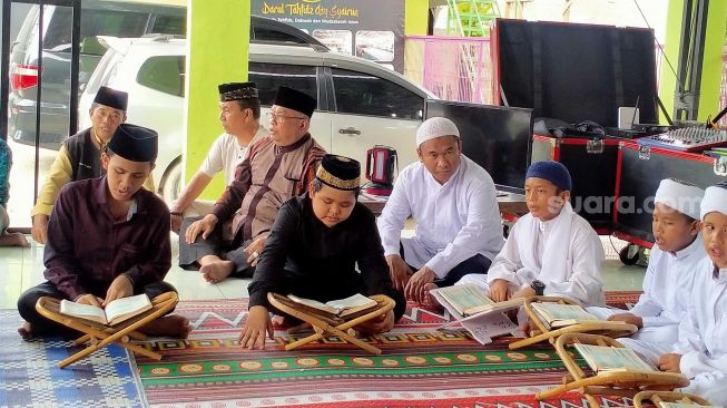 Surat An-Nasr: Bacaan, Arti, Hingga Lokasi Diturunkannya