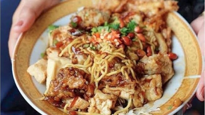 Lezatnya Melegenda, Ini Resep Tahu Kupat Solo yang Mudah Dibuat Nggak Pakai Ribet