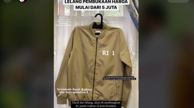 Pemuda lelang jaket pemberian Presiden Jokowi (tiktok)