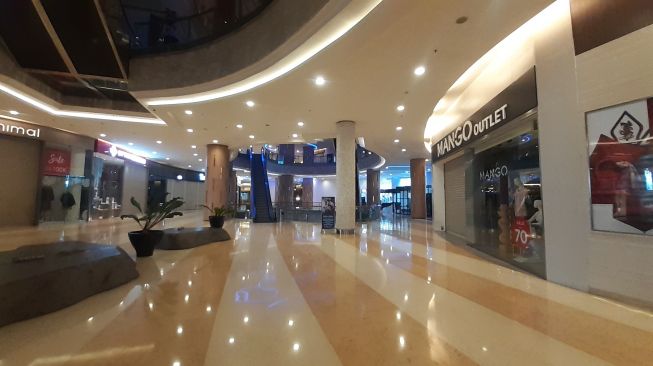 Hari Pertama PPKM Darurat, Begini Suasana Mal Kota Kasablanka