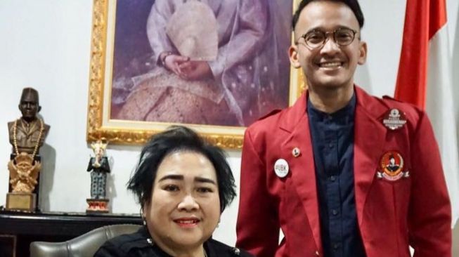 Ruben Onsu mengunggah foto kenangan bersama Rachmawati Soekarnoputri. [Instagram]