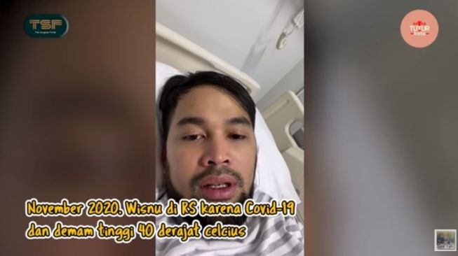 Potret Teuku Wisnu dan Shireen Sungkar saat dirawat akibat Covid-19. (YouTube/The Sungkars Family)