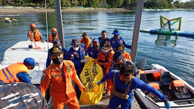Tim SAR Gabungan Temukan Satu Jenasah Penumpang KMP Yunicee