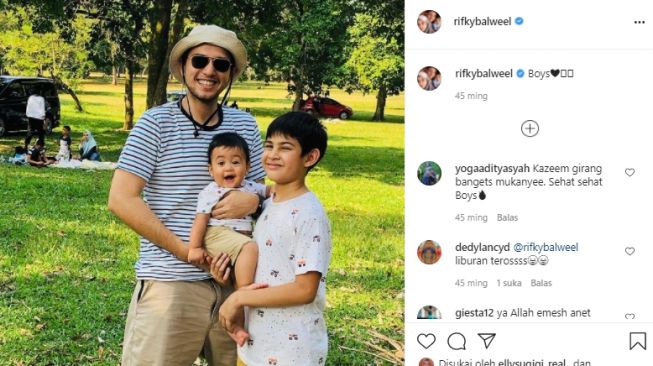 Rifky Balweel dan anak-anaknya (Instagram.com)