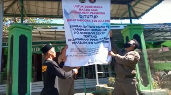 Geger Masjid Ditutup Paksa Karena Buka saat PPKM Darurat, Warga Menolak