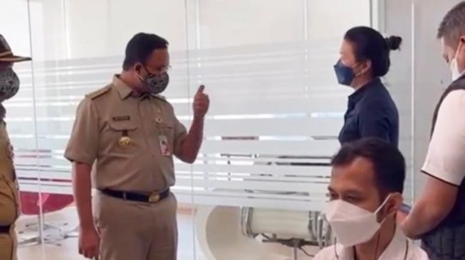 Sidak PPKM Darurat, Anies Proses Hukum Dua Perusahaan Non Esensial