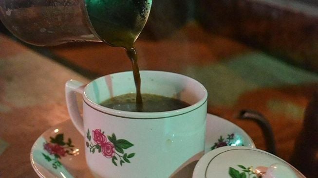 Kopi Pasir Jogja, Tempat Minum Kopi sambil Bakar-Bakar di Pinggir Sawah