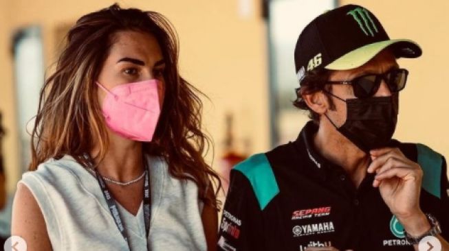 Valentino Rossi dan pacar, Franseca Sofia Novello (Instagram)