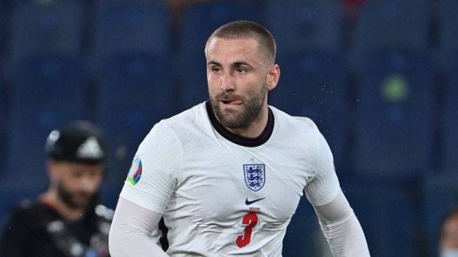 Fullback Timnas Inggris, Luke Shaw. [Alberto PIZZOLI / POOL / AFP]