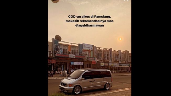 Mercedes-Benz Vito Omesh on-the-way konversi menjadi ambulans Covid-19 [Instastory: Mobil Darurat, anandaomesh].