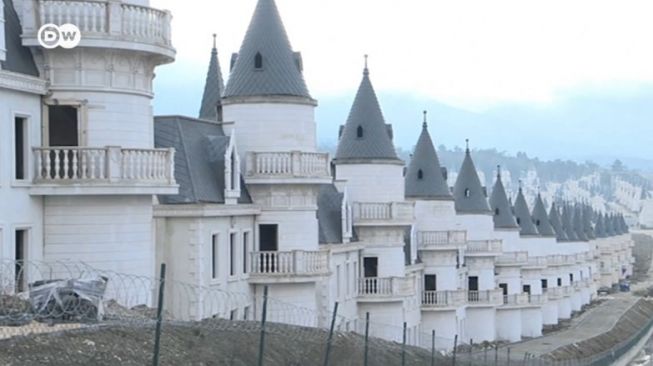 Perumahan Burj Al Babas (DW)