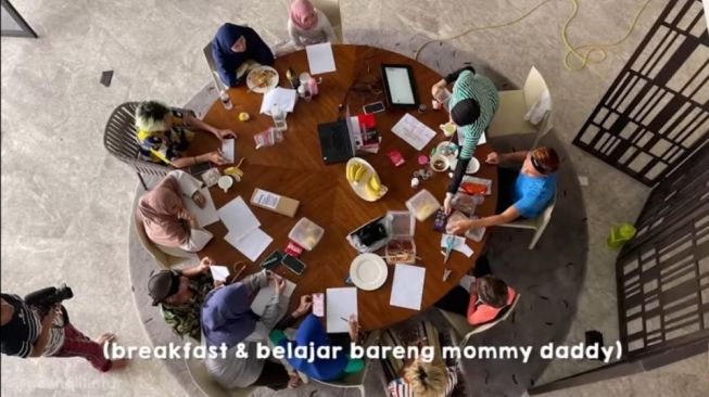 Potret apartemen Gen Halilintar. [Youtube/Gen Halilintar]