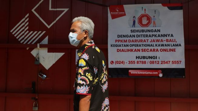 PPKM Darurat Hari Kelima, Ganjar Cek Pertokoan dan Mal di Kota Semarang: Semakin Baik