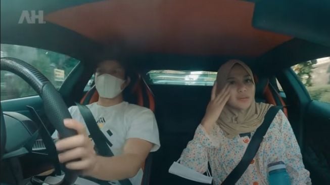 Mobil Lamborghini Atta Halilintar akan dijual. [Youtube/AH]