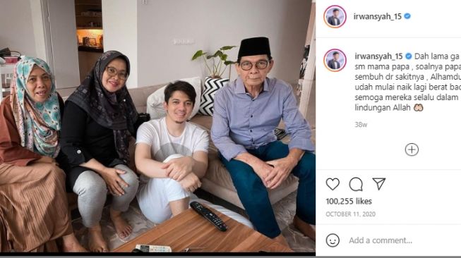 Potret kenangan Irwansyah dengan ayah [Instagram]