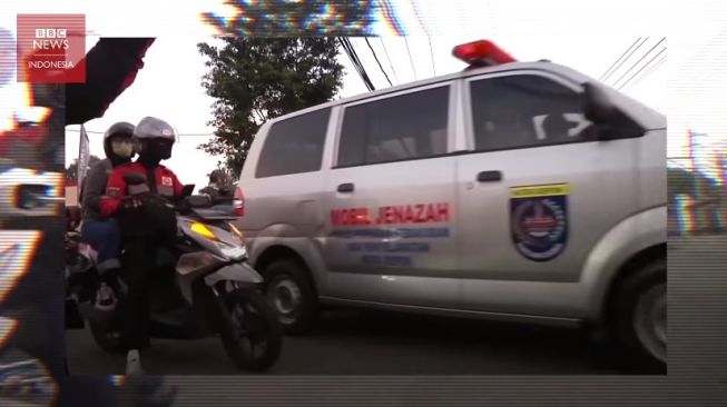 Aksi Pemotor Pengawal Ambulans: Kami Takut, Tapi Hati Kami Ingin Membantu