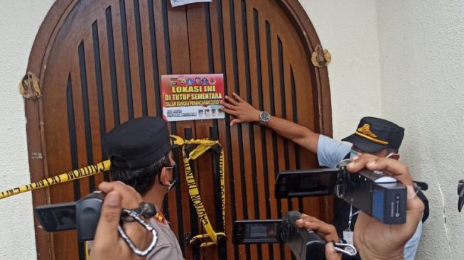 Diduga Gelar Pesta saat PPKM Darurat, Tempat Hiburan di Bali Ini Disegel Polisi