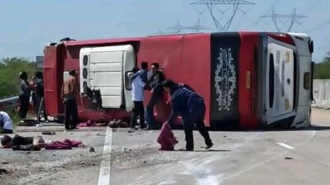 Kisah Korban Selamat Kecelakaan Maut Bus di Tol Pemalang: Duaarr Langsung Roboh!