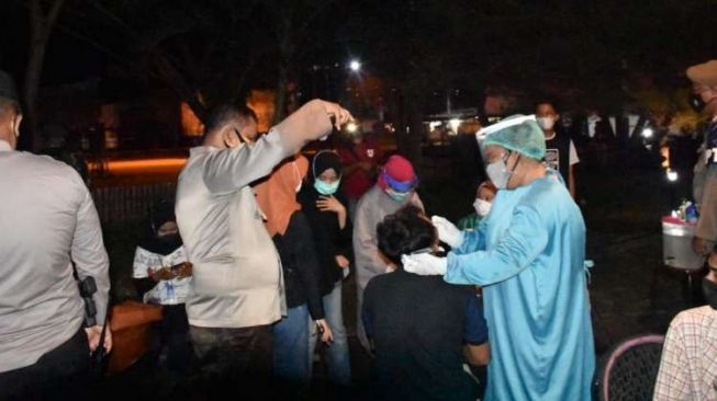 Langgar Protokol Kesehatan, Tes Swab di Tempat