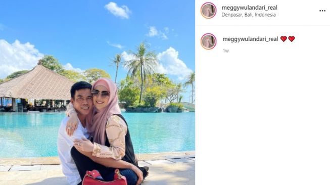 Potret Meggy Wulandari liburan bareng suami di Bali [Instagram]