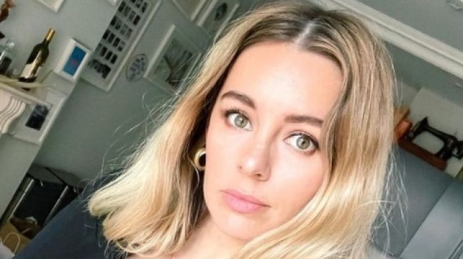 Keeley Hazell model seksi yang kirim foto vulgar ke DM pemain Timnas Inggris sebelum final Euro 2020. (Instagram/keeleyhazell)