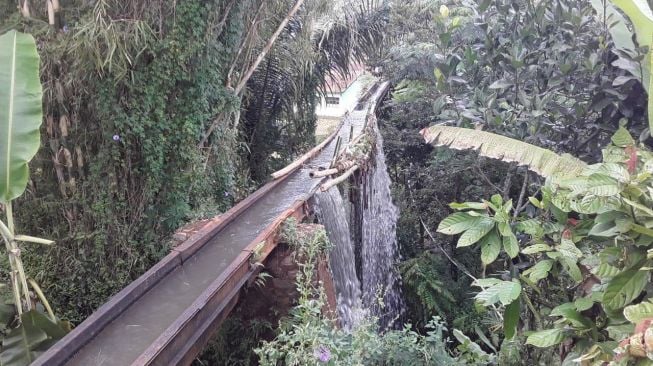 Saluran Irigasi Peniggalan Belanda Berusia 100 Tahun Lebih di Bandung Rusak Parah