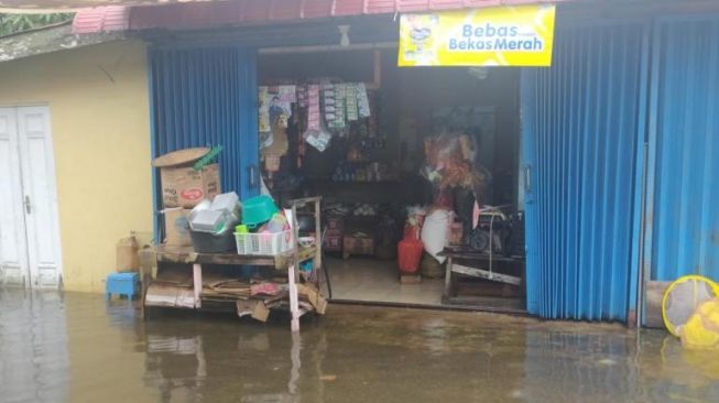 Pontianak banjir. (Insidepontianak)