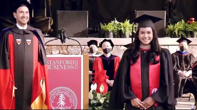 10 Momen Perpisahan Maudy Ayunda dari Stanford University, Penuh Kenangan