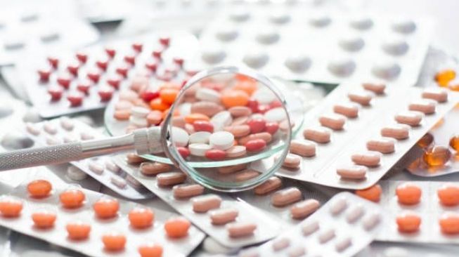 Pfizer Izinkan Penjualan Obat Covid-19 Generik Untuk Negara Miskin