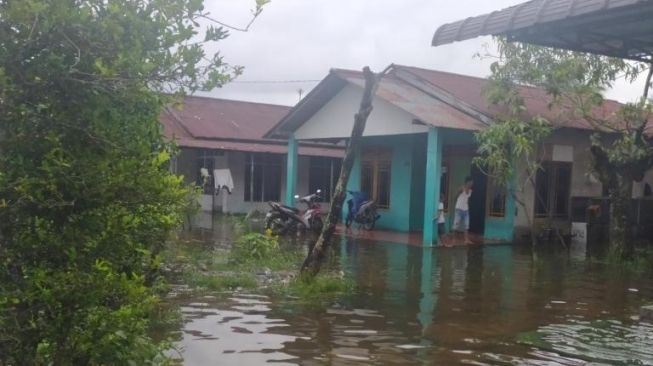 Pontianak banjir. (Insidepontianak)