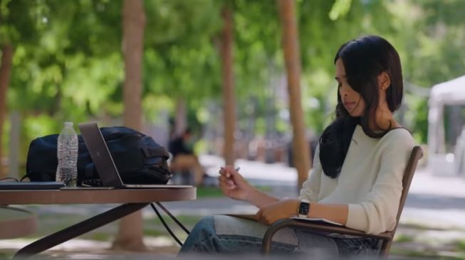 Momen perpisahan Maudy Ayunda dari Stanford University [YouTube/Maudy Ayunda]