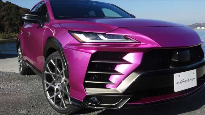 SUV Toyota Venza disulap menjadi mirip dengan Lamborghini Urus (Carscoops)