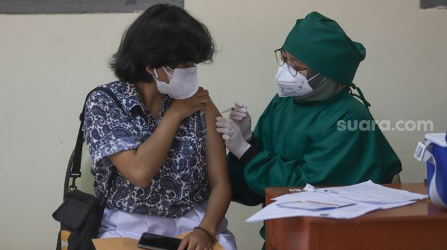 Vaksinasi Covid-19 Pelajar di SMAN 1 Rangkasbitung, Kepsek: Harus Ada Izin Orangtua