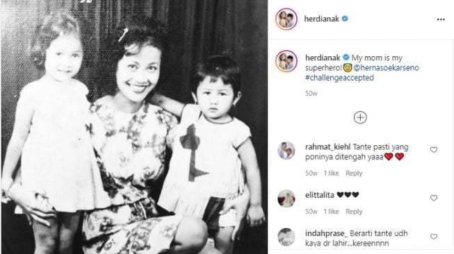 Potret Masa Muda Ibunda Cinta Laura. [Instagram/herdianak]