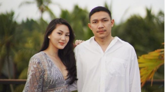 7 Potret Audy Pratama dan Rachel Theresia, Anak Menteri Airlangga Bulan Madu saat PPKM