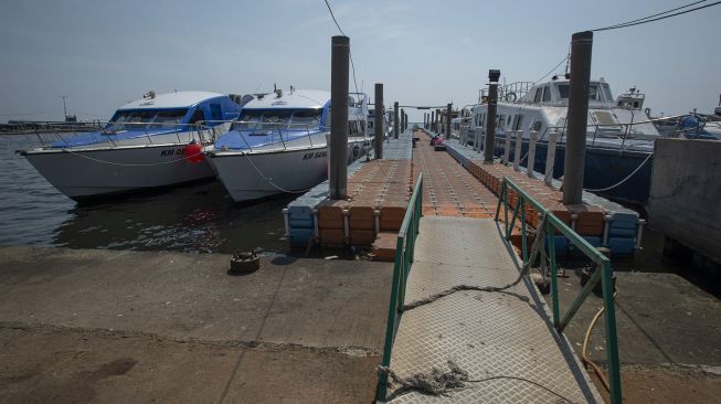 Suasana Pelabuhan Kaliadem, Muara Angke, Jakarta, Sabtu (17/7/2021). [ANTARA FOTO/Aditya Pradana Putra]