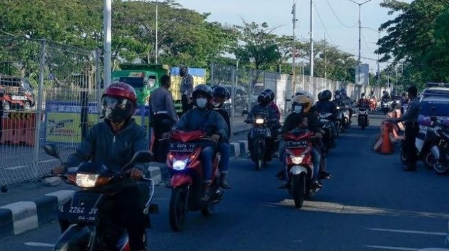 Tradisi Toron Madura, Selain Plat L dan M Lewat Suramadu Wajib Bawa SIKM dan Surat Vaksin