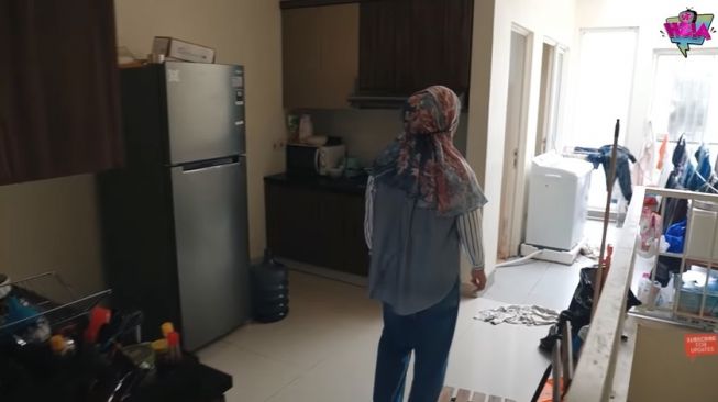 Rumah adik Ammar Zoni. (YouTube/Aish TV)