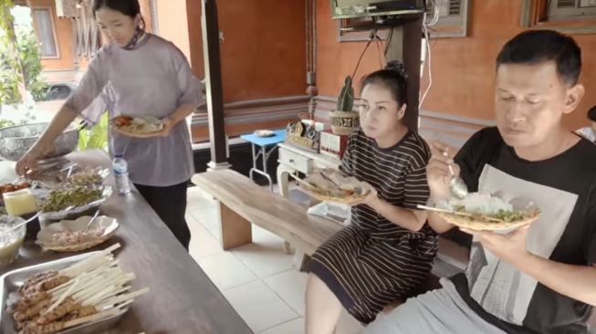 Potret rumah Mahalini Raharja. (YouTube/Tiara Andini)