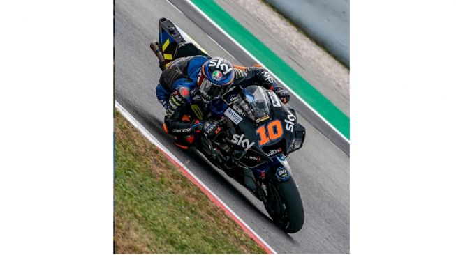 Luca Marini saat menjalani balap di MotoGP (Instagram)