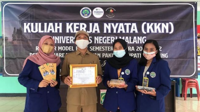 Kembangkan Potensi Desa, KKN UM Banjarejo Ungkap Cara Olah Bayam Jadi Nugget dan Brownies