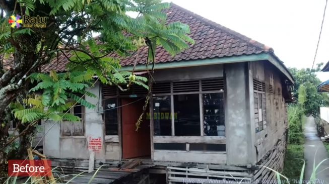 Potret rumah pedangdut sebelum direnovasi. (YouTube)