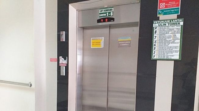 Lift RSUD Ulin Banjarmasin Macet, Bel Emergency Rusak, Tiga Orang Terjebak 