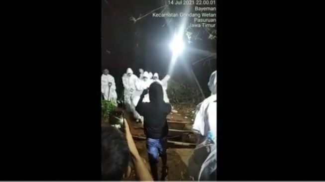 Viral Joget di Kuburan, Relawan Pemakaman Covid-19 Pasuruan Mengaku Khilaf dan Minta Maaf