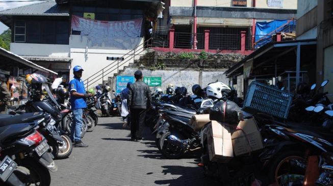 Retribusi Parkir Pasar Kini Dikelola Diskoperindagin Cianjur