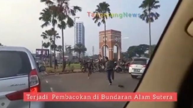 Viral Adu Bacok di Bundaran Alam Sutera Serpong, Polisi: Antar Pengamen