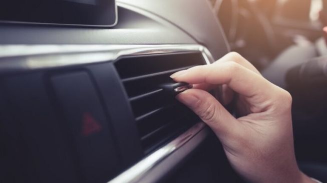Berikut ini rekomendasi bengkel AC mobil di Semarang dan rincian biayanya.